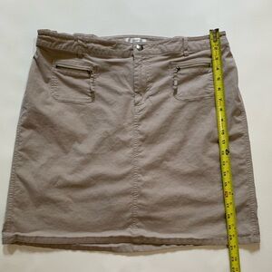 CJ Banks short/skirts size 16W.